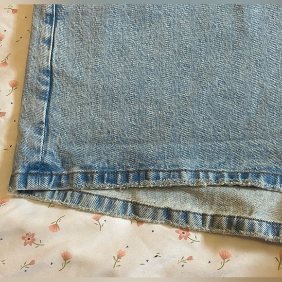 NWT Abercrombie and Fitch- High Rise Mom Short- Size 37/24 - Picture 8 of 10